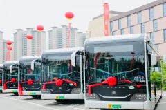 <b>西宁69辆“黑金刚”新能源公交车上线运营</b>
